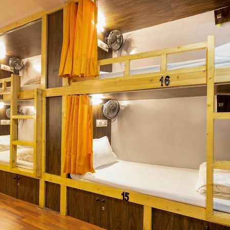 Sunrise Hostel Dormitory Bombaj Exteriér fotografie